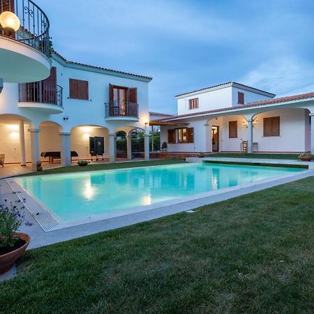 Mera House Позада Екстериор снимка
