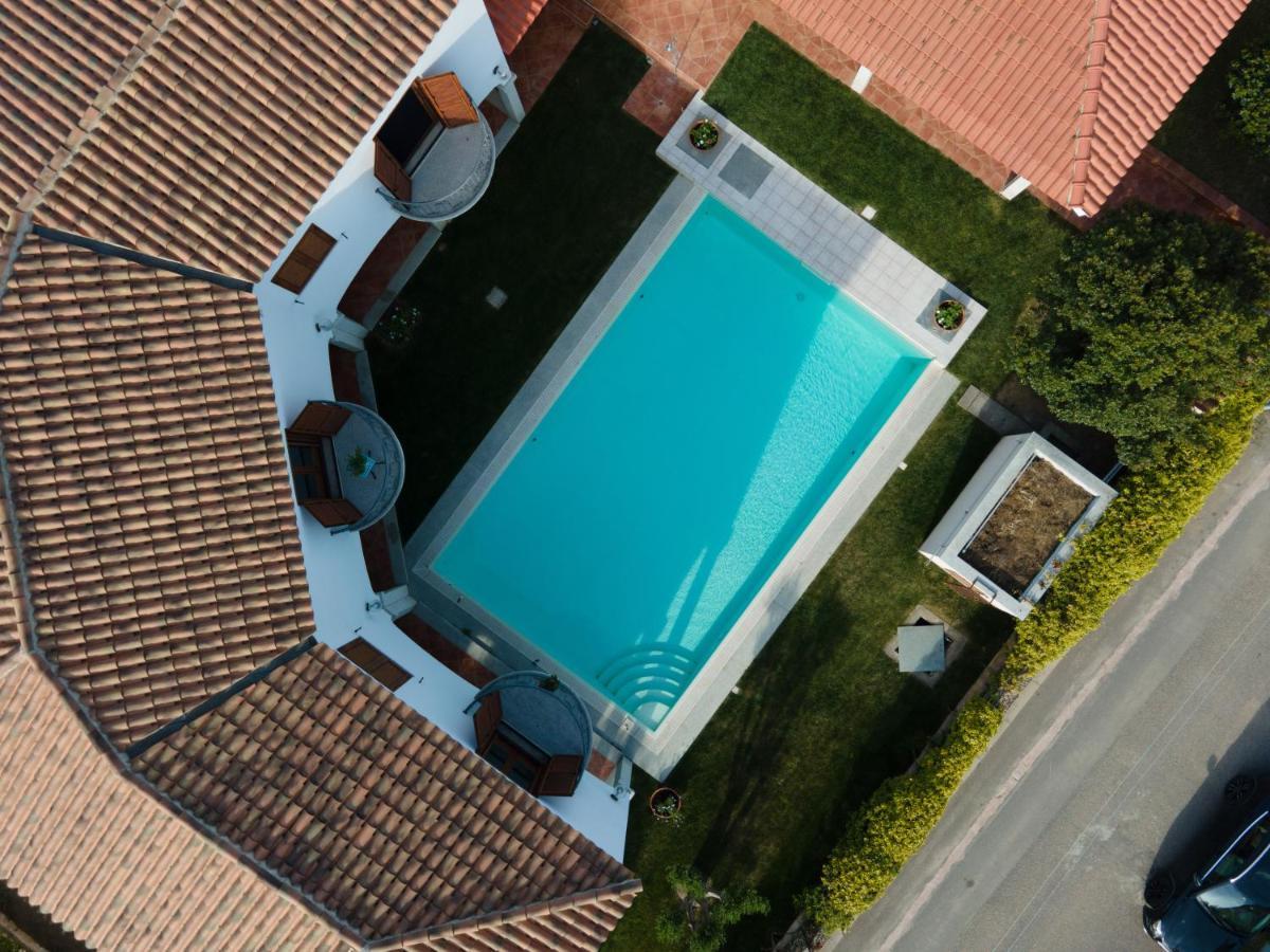 Mera House Позада Екстериор снимка